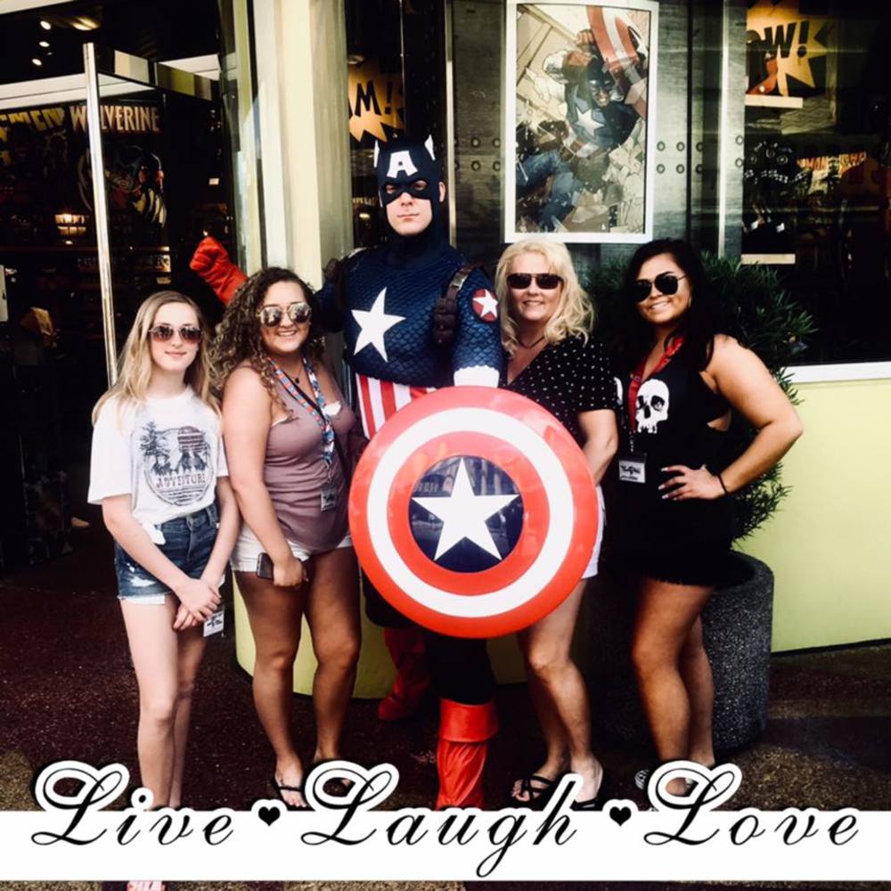 Meet your Posher, Stephanie